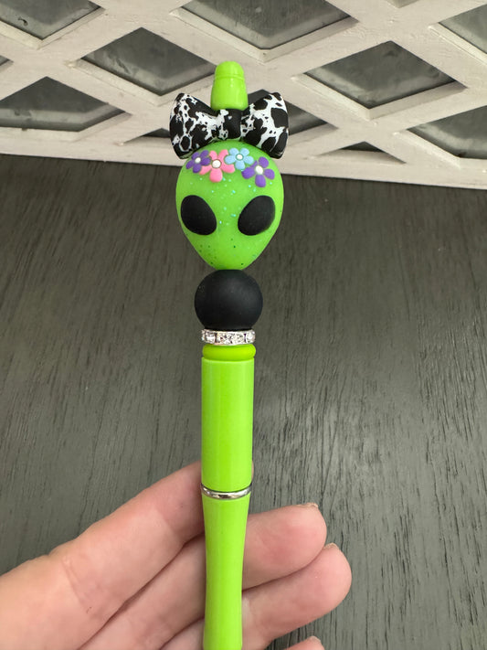 Alien with bow